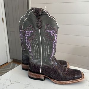 Boots, boots boots! New! Ariat! Silver and purple square toe boots, size 7 1/2